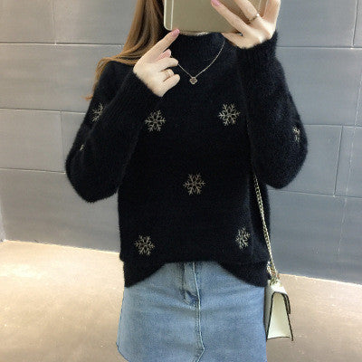 Ladies Embroidered Thickened Mink Fleece Sweater