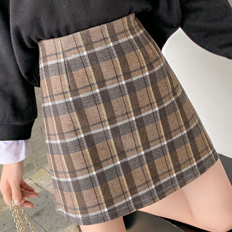 Trendy Mini Woolen Skirt - Flirty, Cozy, and Effortlessly Stylish