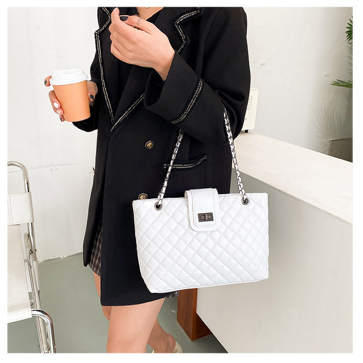 Fashionable large-capacity bags with shoulder chain for women, stylish and spacious. - Glamour Lady's Choice