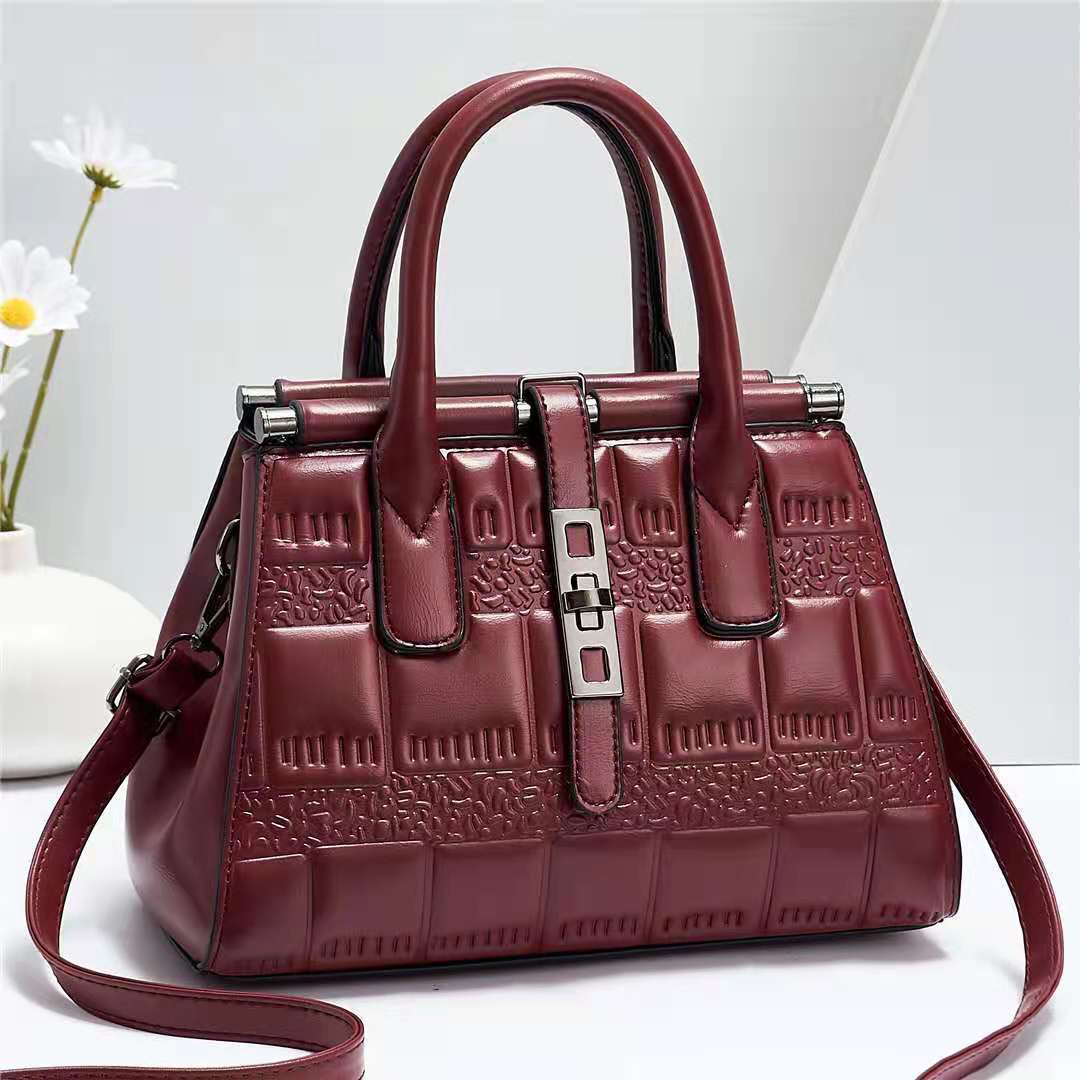 Trendy Ladies Handbags And Shoulder Bags - Glamour Lady's Choice