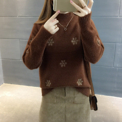 Ladies Embroidered Thickened Mink Fleece Sweater